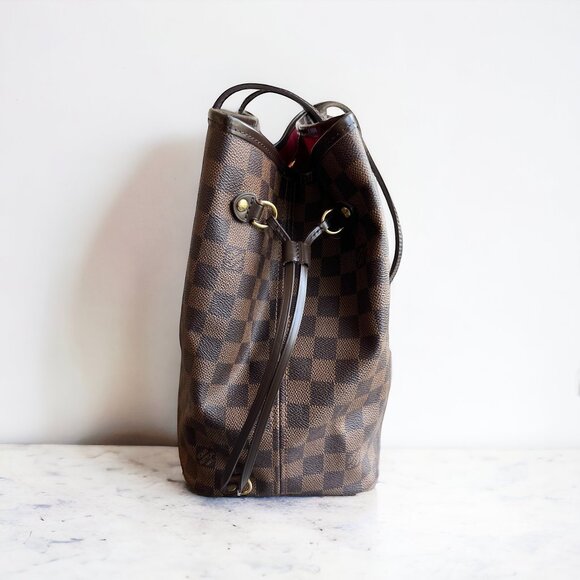 Authentic Louis Vuitton Neverfull MM in Damier Ebene Canvas - Picture 3 of 13